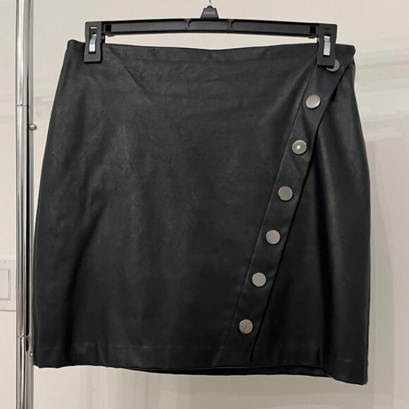 Inc International Concepts black leather skirt - Picture 1 of 2